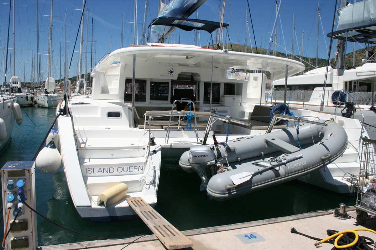 Island Queen Bareboat Charter in Croatia