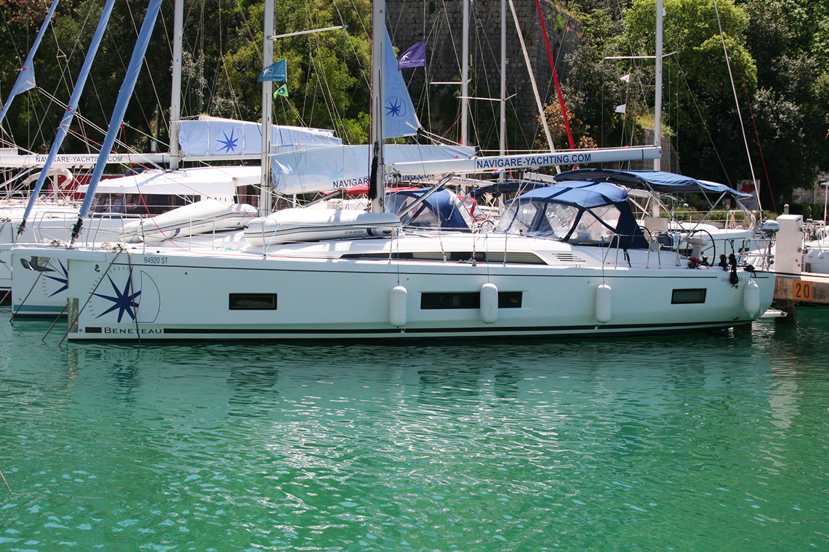 Röde Orm Bareboat Charter in Croatia